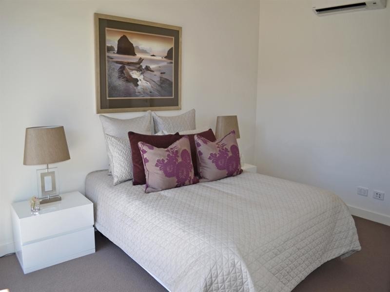 2/45 Winbirra Parade, Ashwood VIC 3147