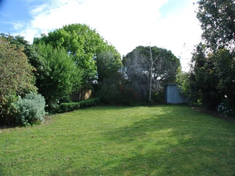 51 Brandon Park Drive, Wheelers Hill VIC 3150