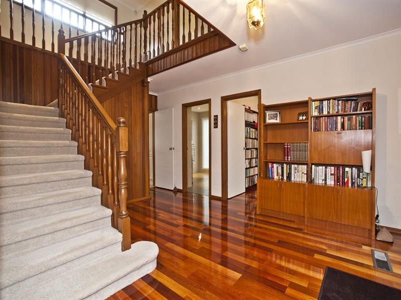 11 Rythdale Court, Glen Waverley VIC 3150