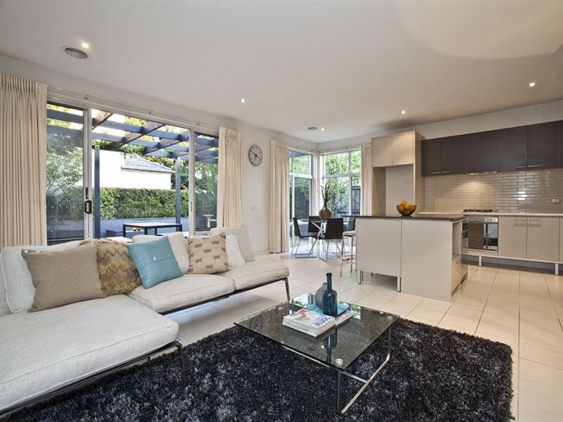 2 Malone Grove, Mulgrave VIC 3170