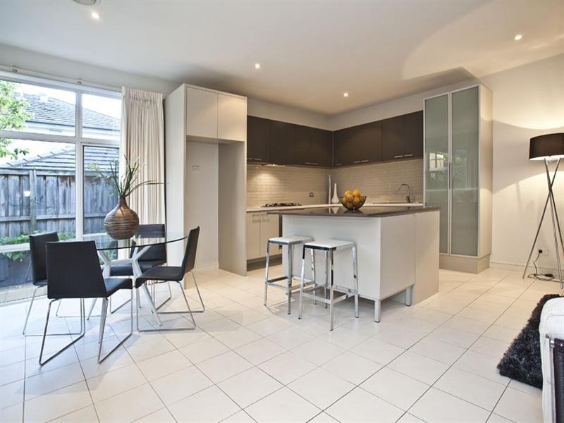 2 Malone Grove, Mulgrave VIC 3170