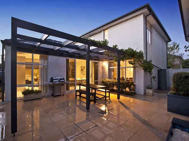 2 Malone Grove, Mulgrave VIC 3170