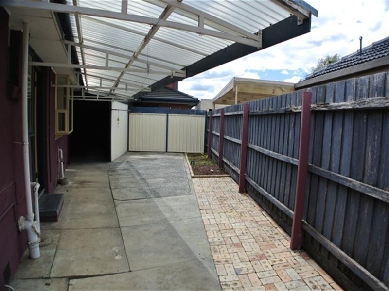 41 Police Road, Mulgrave VIC 3170