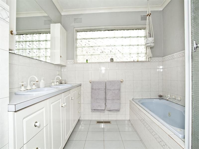 3 Redfern Crescent, Mulgrave VIC 3170