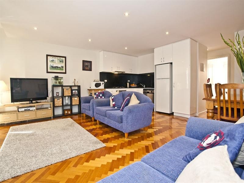 4/58 Rosstown Road, Carnegie VIC 3163