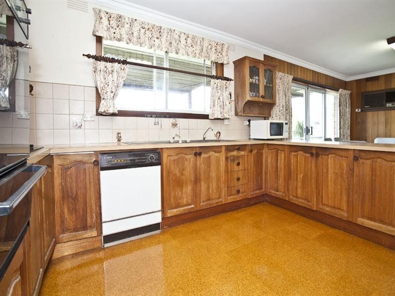 18 Martin Place, Glen Waverley VIC 3150