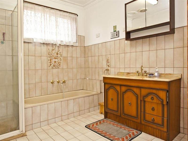 18 Martin Place, Glen Waverley VIC 3150