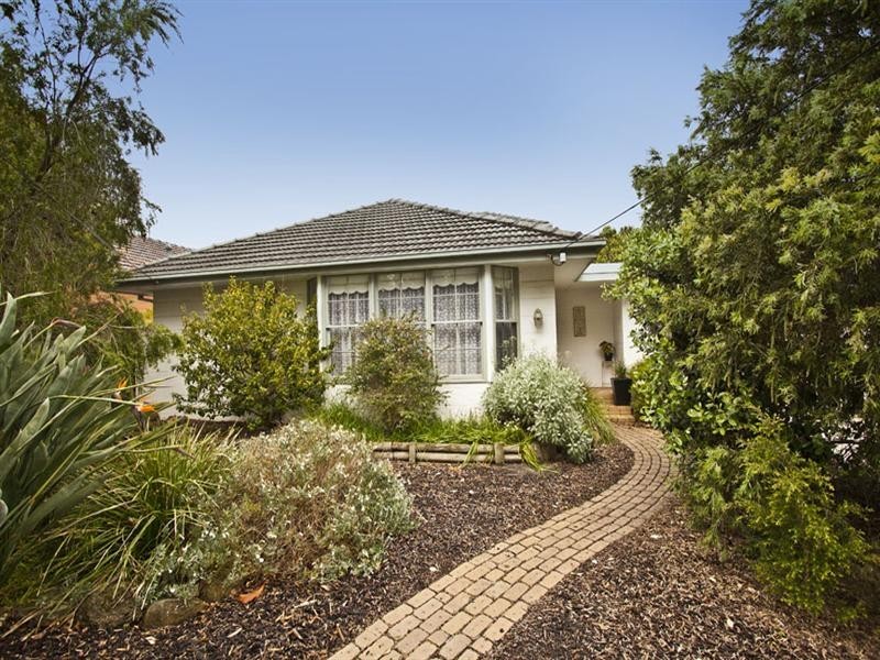 14 Rob Roy Street, Glen Waverley VIC 3150