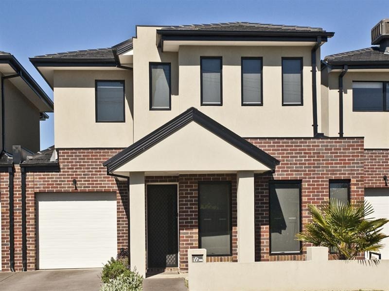 2/1 Lee Avenue, Springvale VIC 3171