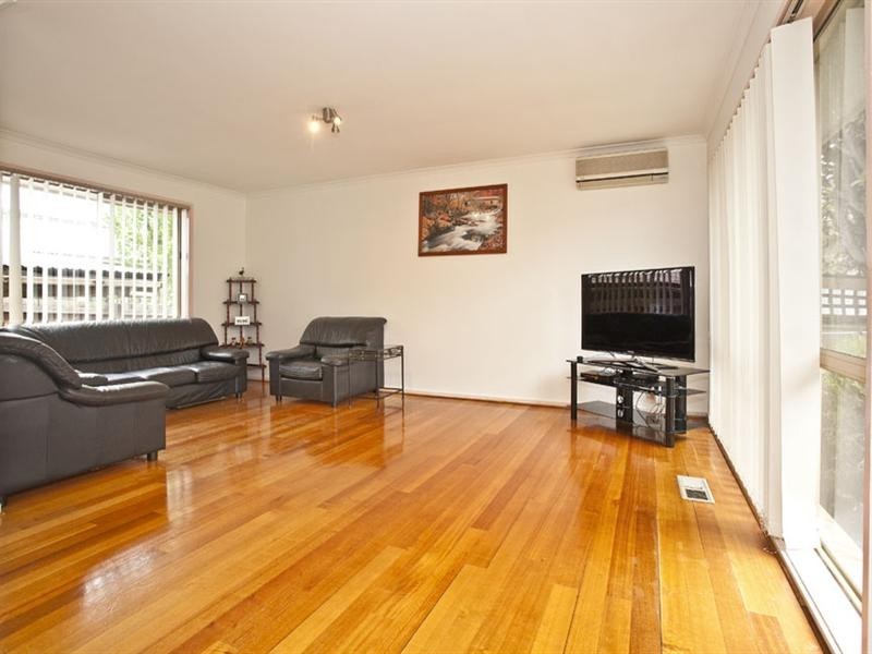 2/175 Mahoneys Road, Forest Hill VIC 3131