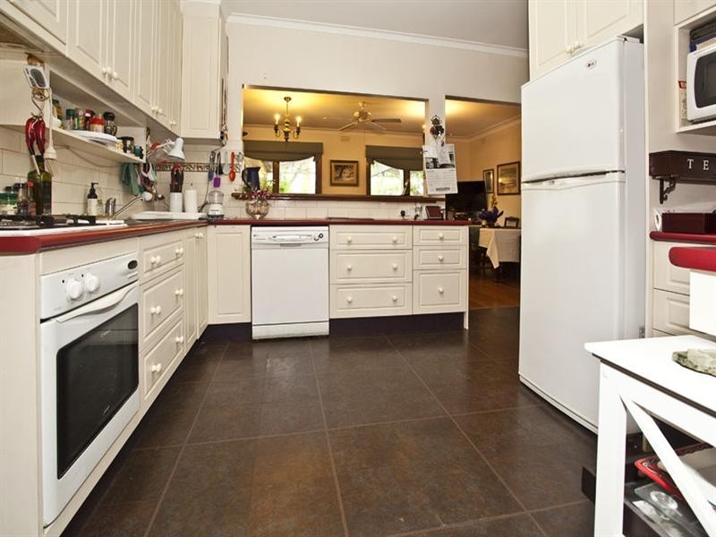 20 Kirstina Road, Glen Waverley VIC 3150