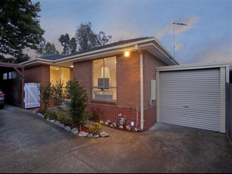 2/23 Mandowie Road, Glen Waverley VIC 3150
