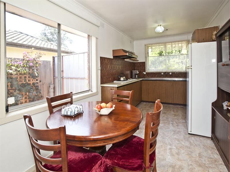 25 Rupert Drive, Mulgrave VIC 3170