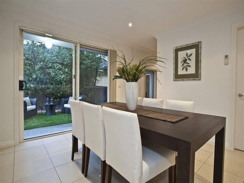 1/17 Lincoln Avenue, Glen Waverley VIC 3150