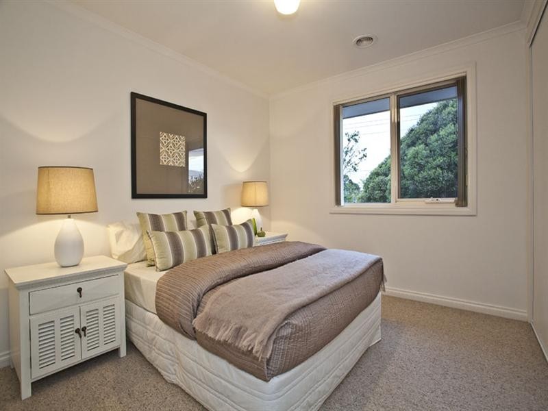 1/17 Lincoln Avenue, Glen Waverley VIC 3150