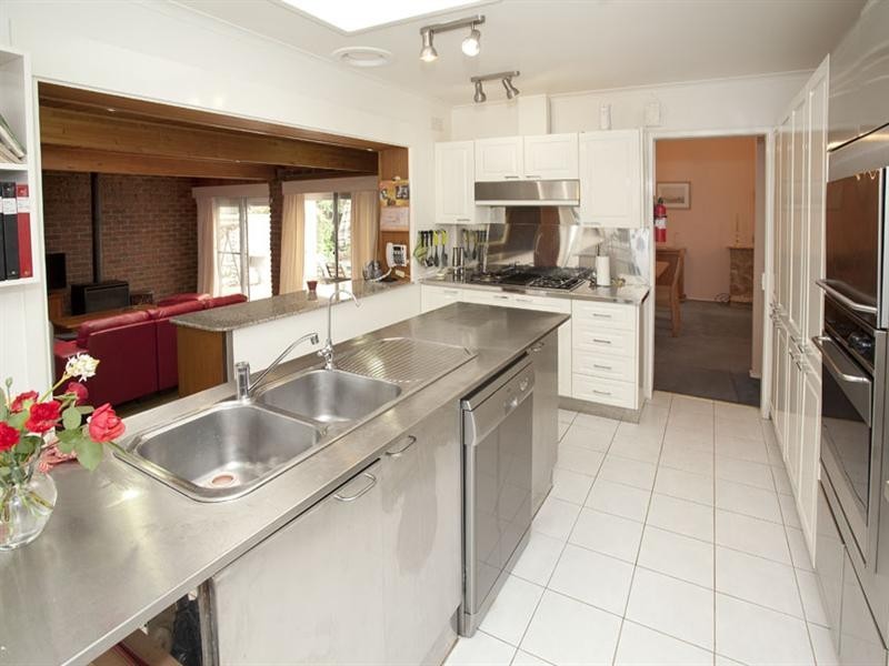 86 Mullens Road, Vermont South VIC 3133