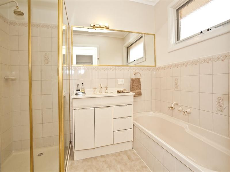 1/5 Carmichael Court, Glen Waverley VIC 3150