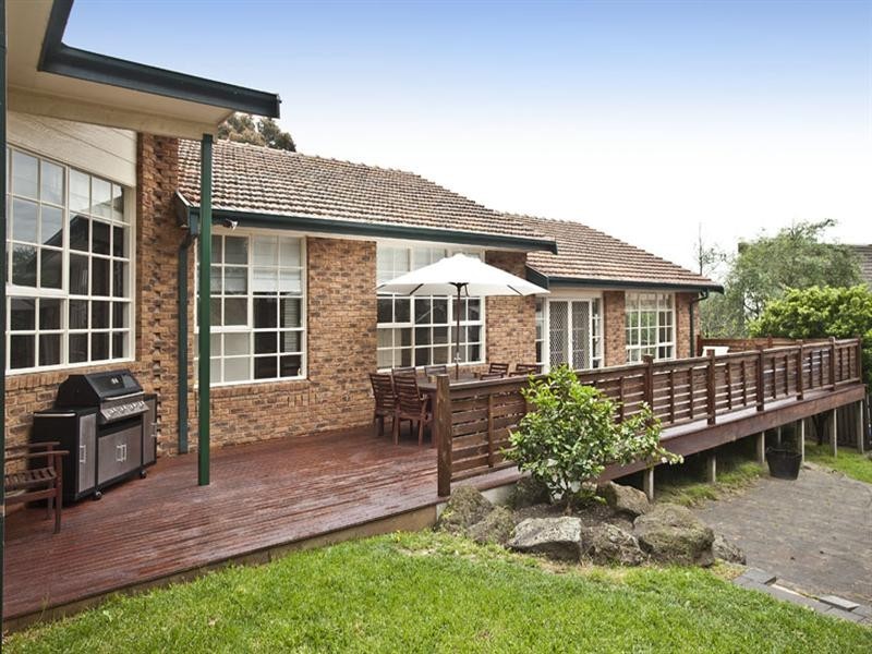 49 Grandview Road, Wheelers Hill VIC 3150