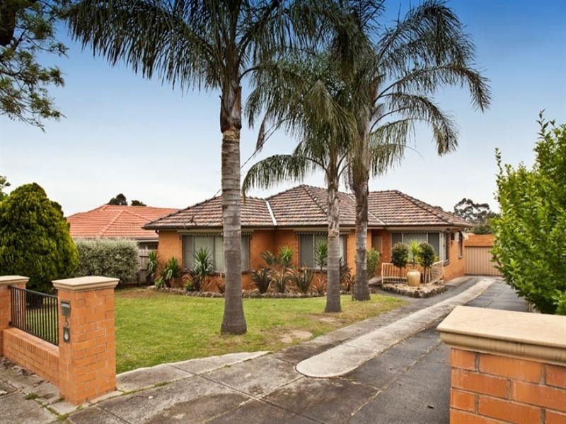 5 Cootamundra Drive, Wheelers Hill VIC 3150