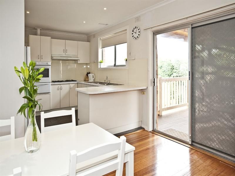 5 Cootamundra Drive, Wheelers Hill VIC 3150