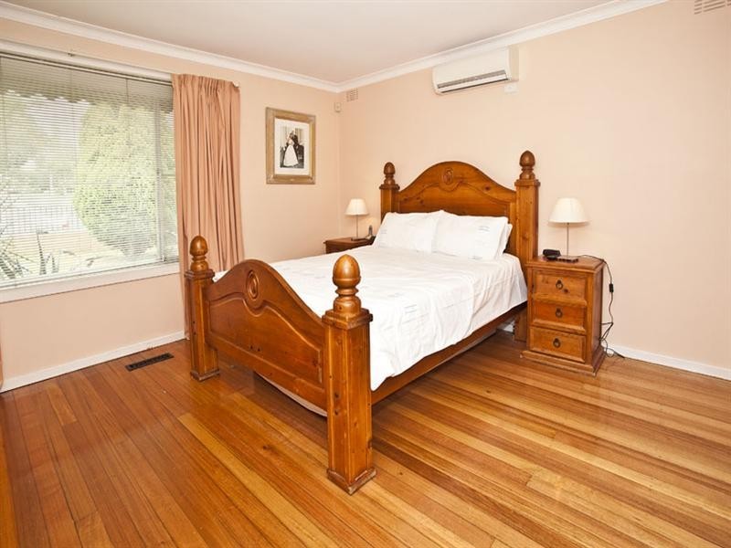 5 Cootamundra Drive, Wheelers Hill VIC 3150