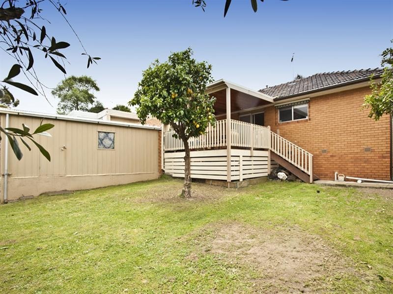 5 Cootamundra Drive, Wheelers Hill VIC 3150