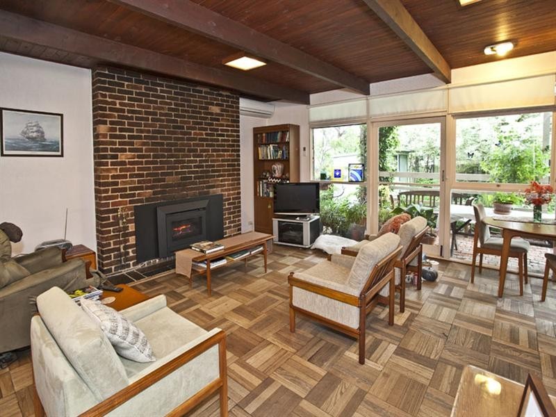 57 Garrisson Drive, Glen Waverley VIC 3150