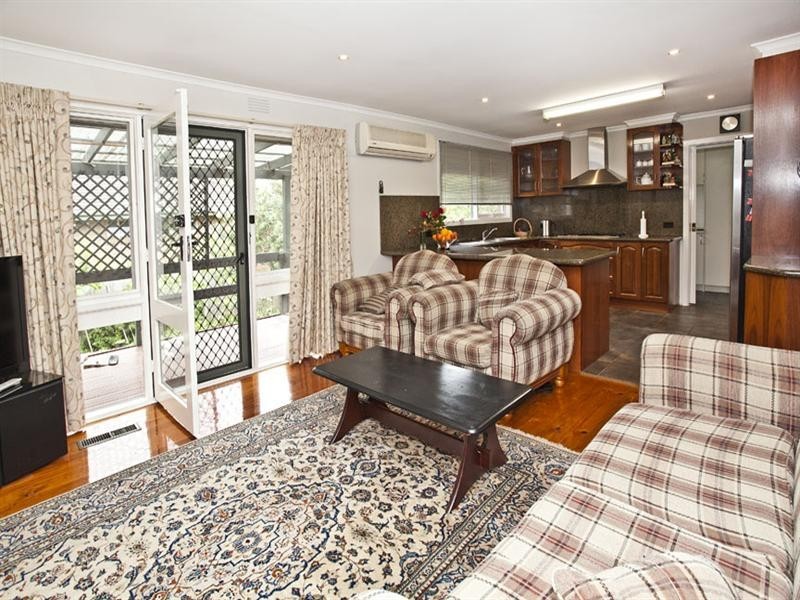 13 Aztec Court, Wheelers Hill VIC 3150