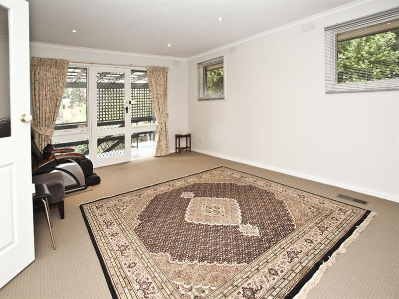 13 Aztec Court, Wheelers Hill VIC 3150