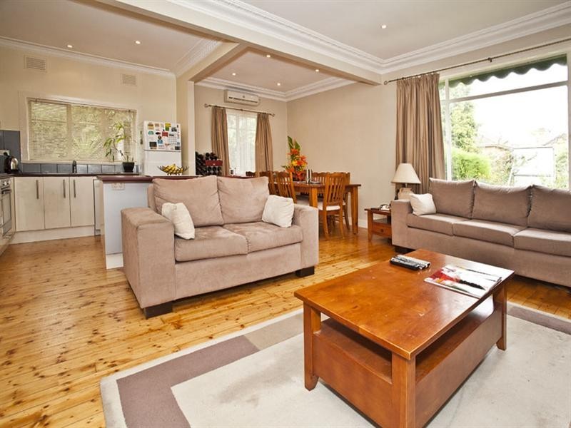 18 Gabriel Avenue, Malvern East VIC 3145