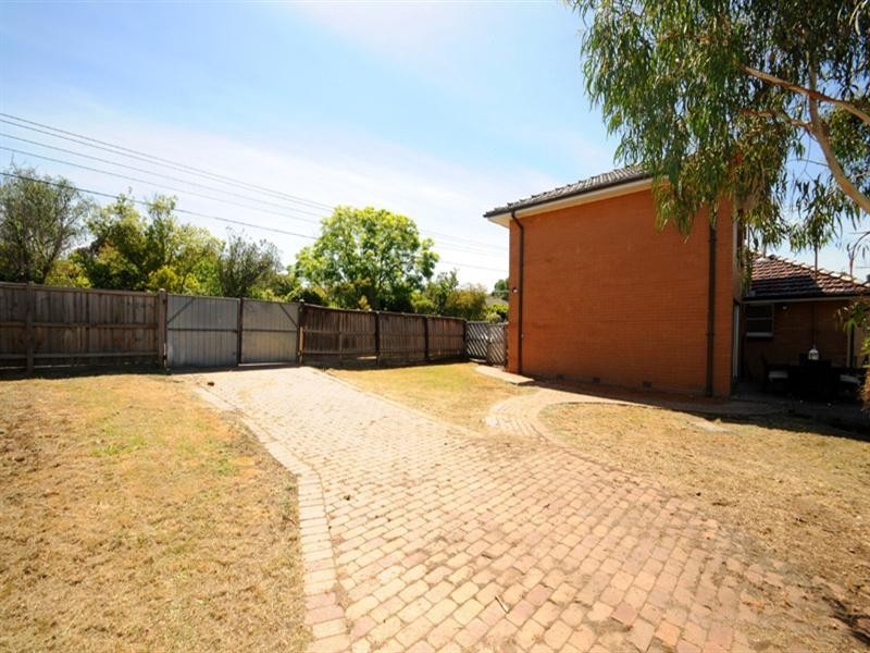 14 Barbara Avenue, Glen Waverley VIC 3150