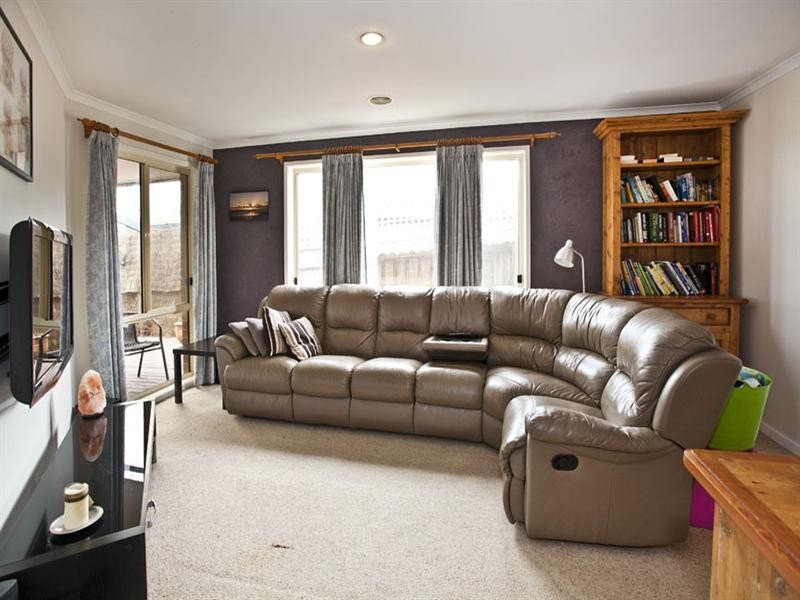 17 Railway Avenue, Ashwood VIC 3147