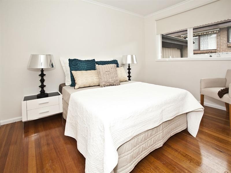 27 Westlands Road, Glen Waverley VIC 3150