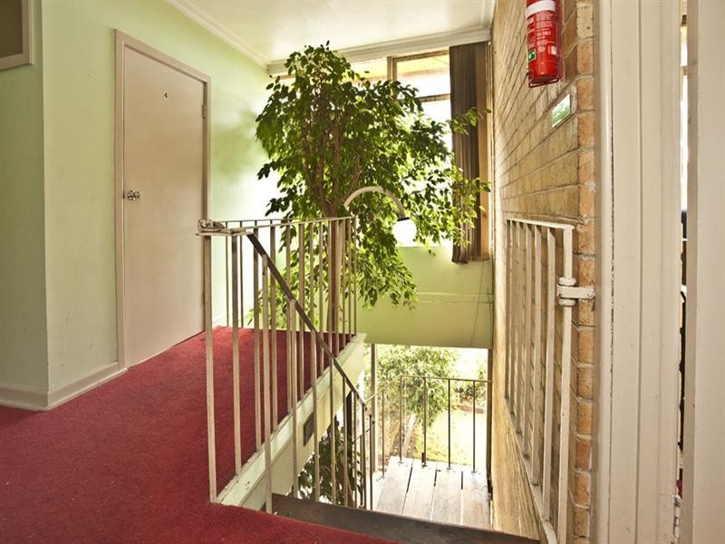 1 Avon Court, Glen Waverley VIC 3150