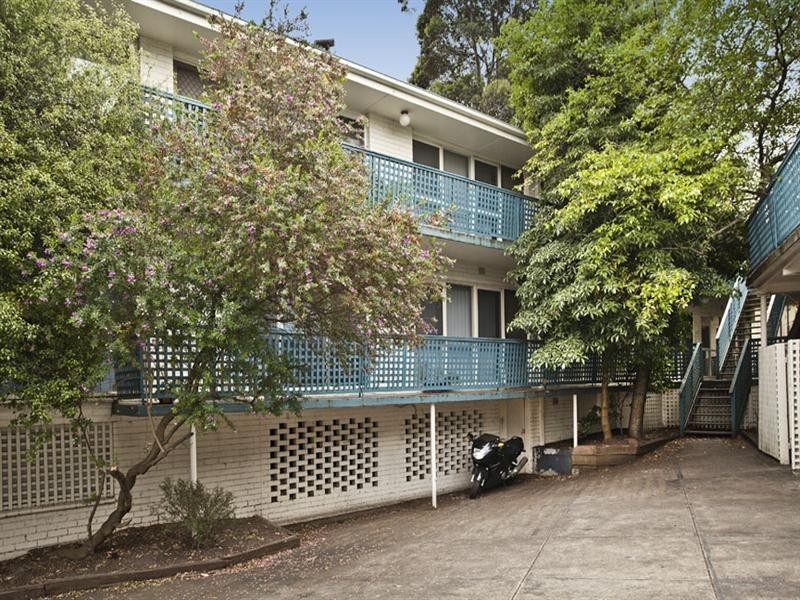 1/1761 Dandenong Road, Oakleigh VIC 3166
