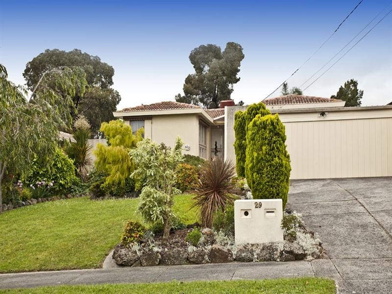 29 Bruford Avenue, Wheelers Hill VIC 3150