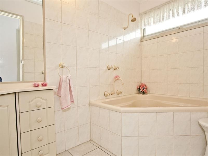 29 Bruford Avenue, Wheelers Hill VIC 3150