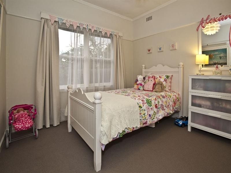 19 Westbrook Street, Chadstone VIC 3148