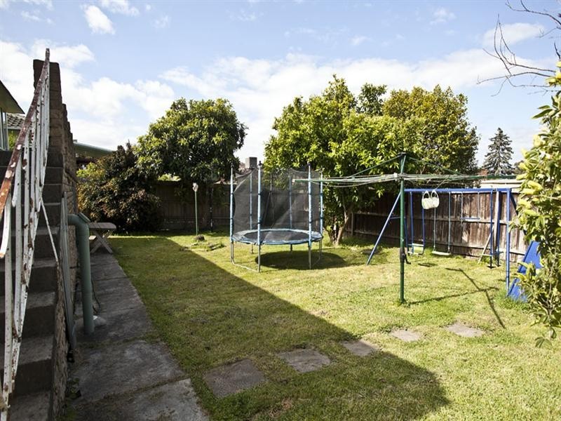 14 Crestmont Drive, Glen Waverley VIC 3150