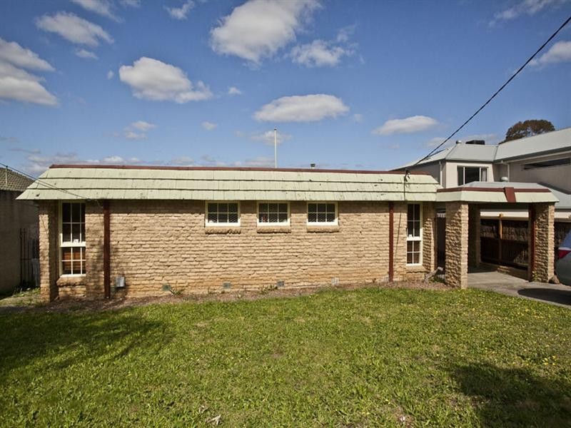 14 Crestmont Drive, Glen Waverley VIC 3150