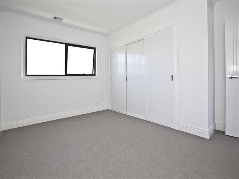 2/19 Headingley Road, Mount Waverley VIC 3149