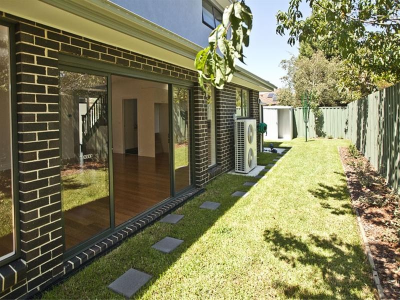 2/19 Headingley Road, Mount Waverley VIC 3149