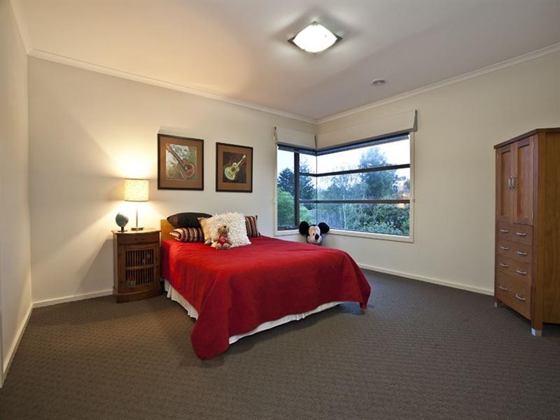 5 Rowan Court, Mount Waverley VIC 3149