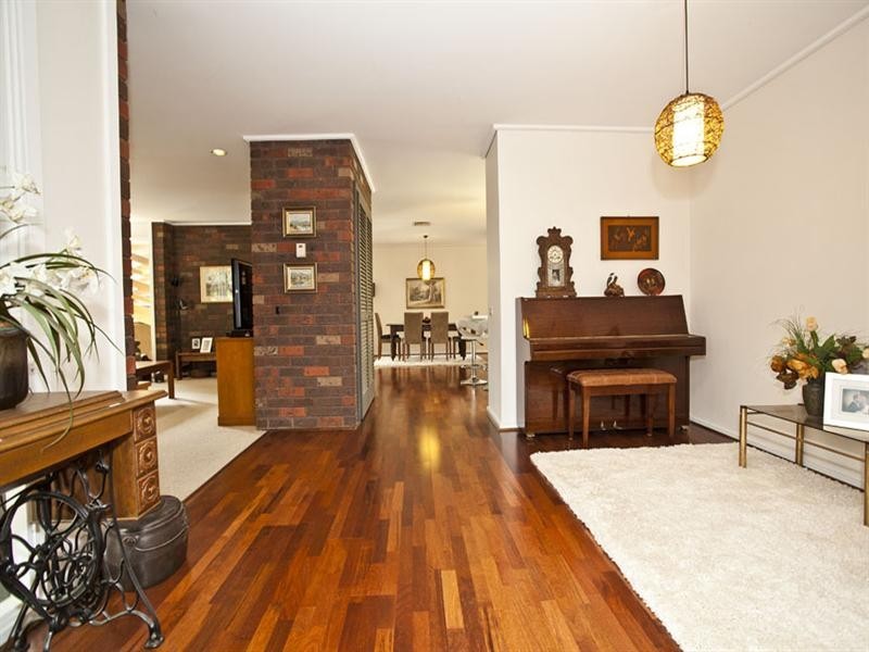 3 Delfin Court, Glen Waverley VIC 3150