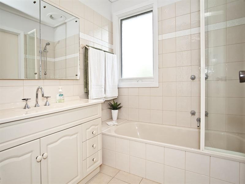 3 Delfin Court, Glen Waverley VIC 3150