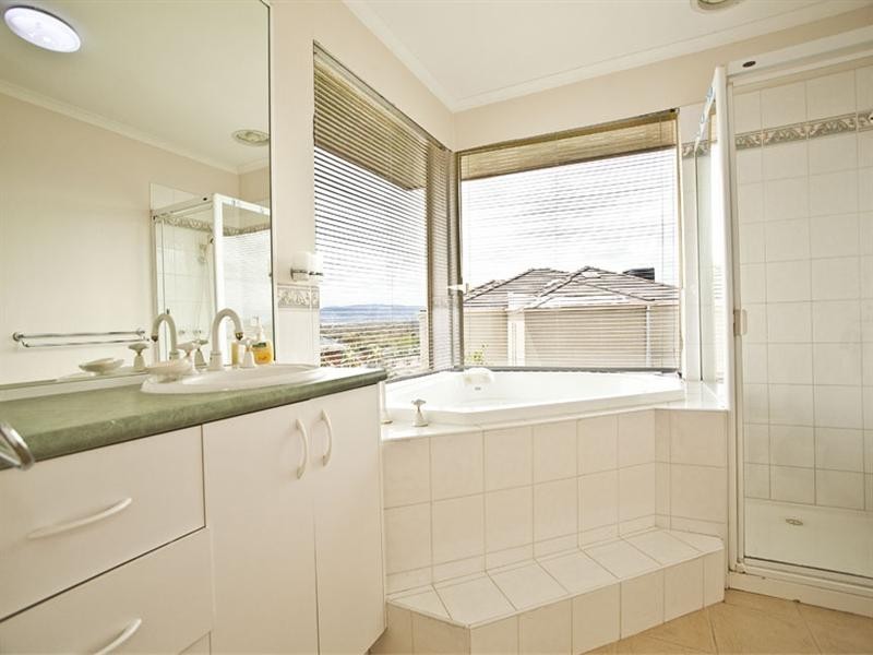 15 Morawa Drive, Mulgrave VIC 3170