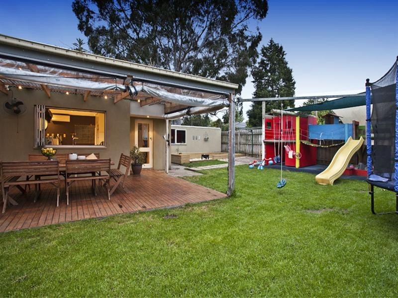 25 Suemar Street, Mulgrave VIC 3170