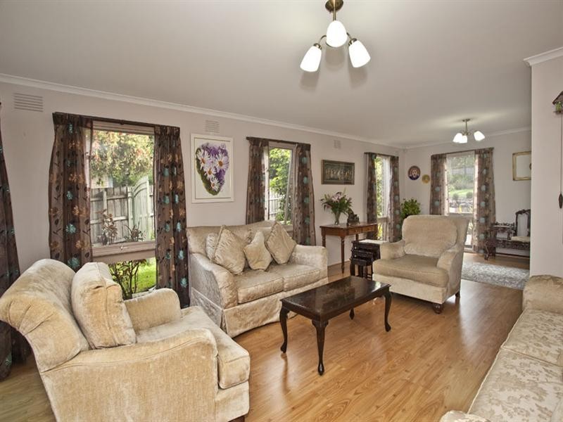 8 Burbank Court, Wheelers Hill VIC 3150