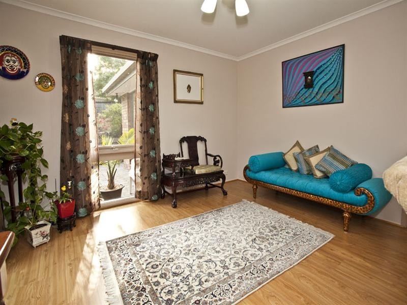 8 Burbank Court, Wheelers Hill VIC 3150