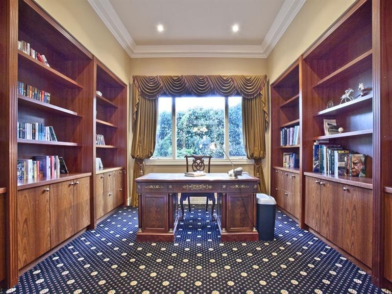 5 Halcyon Drive, Wheelers Hill VIC 3150